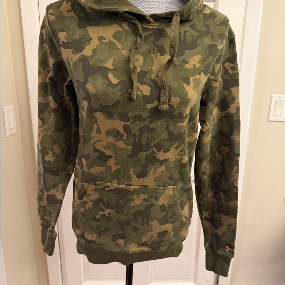 The Black Dog Camo Pullover Hoodie in Green and Tan